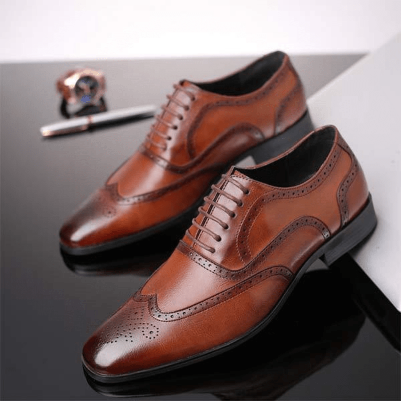 Ortho Pied-Chaussures homme-Chaussures élégants pour hommes, avec design brogue et lacets