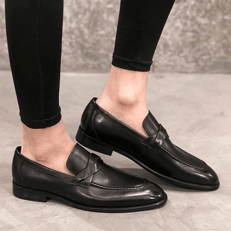 Ortho Pied-Mocassin Homme-Mocassins élégants en cuir pour hommes au style intemporel