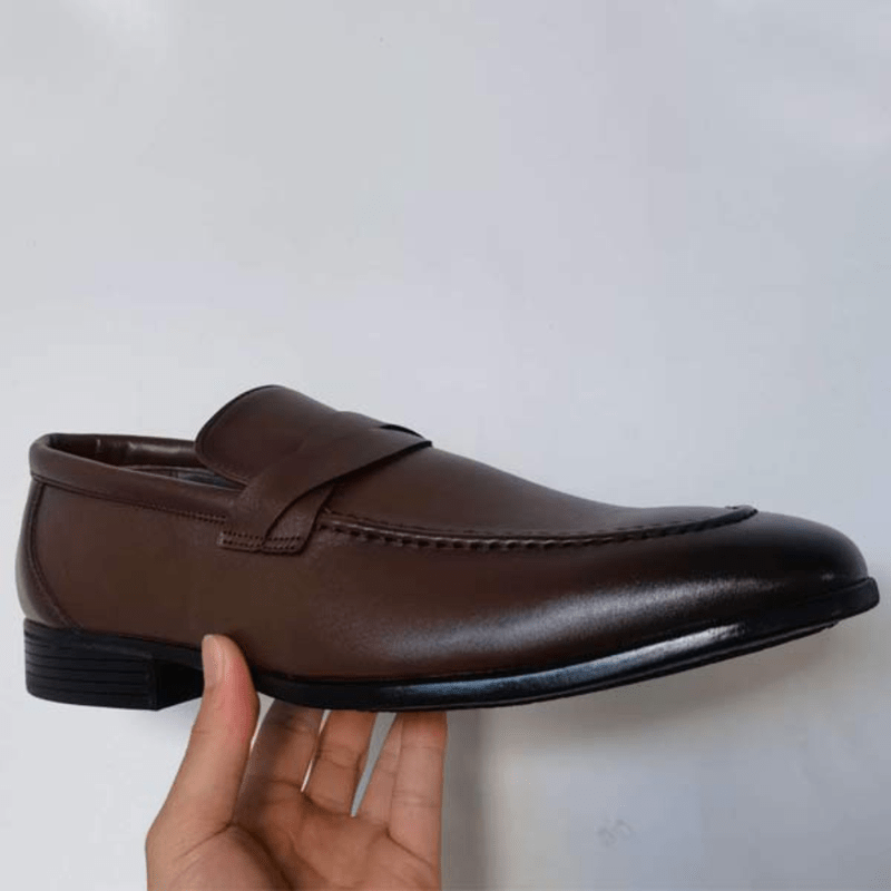 Ortho Pied-Mocassin Homme-Mocassins élégants en cuir pour hommes au style intemporel