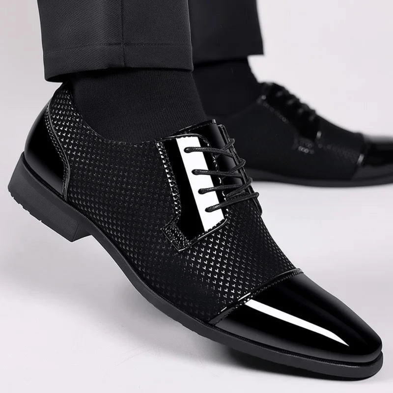 Ortho Pied-Mocassin Homme-Mocassins noirs élégants pour hommes avec finition raffinée